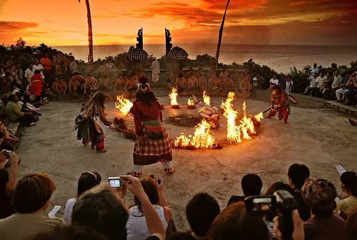 Photo of Uluwatu Temple, Pecatu, Badung Regency, Bali, Indonesia by Neha Kirpal