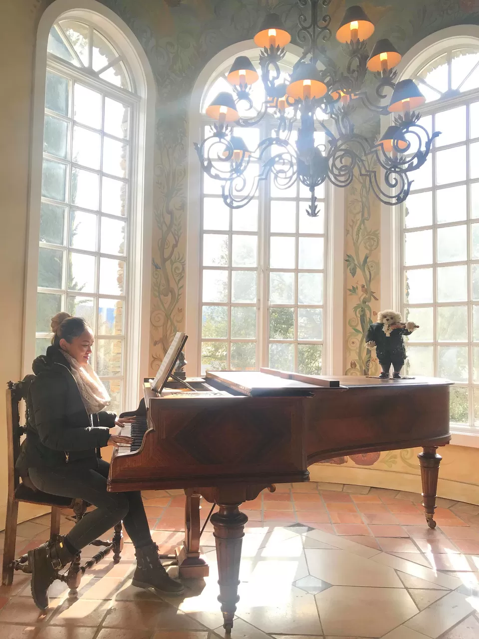 Photo of Chateau du Sureau, Victoria Lane, Oakhurst, CA, USA by christinacolney