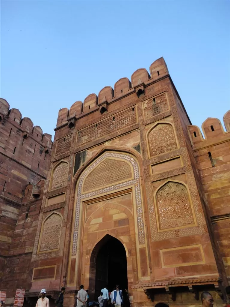 Photo of Agra : The Place that holds India's Taj ! by Nikhil Aggarwal