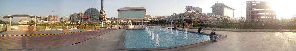 Photo of Select CITYWALK, New Delhi, Delhi, India by Nikhil Aggarwal