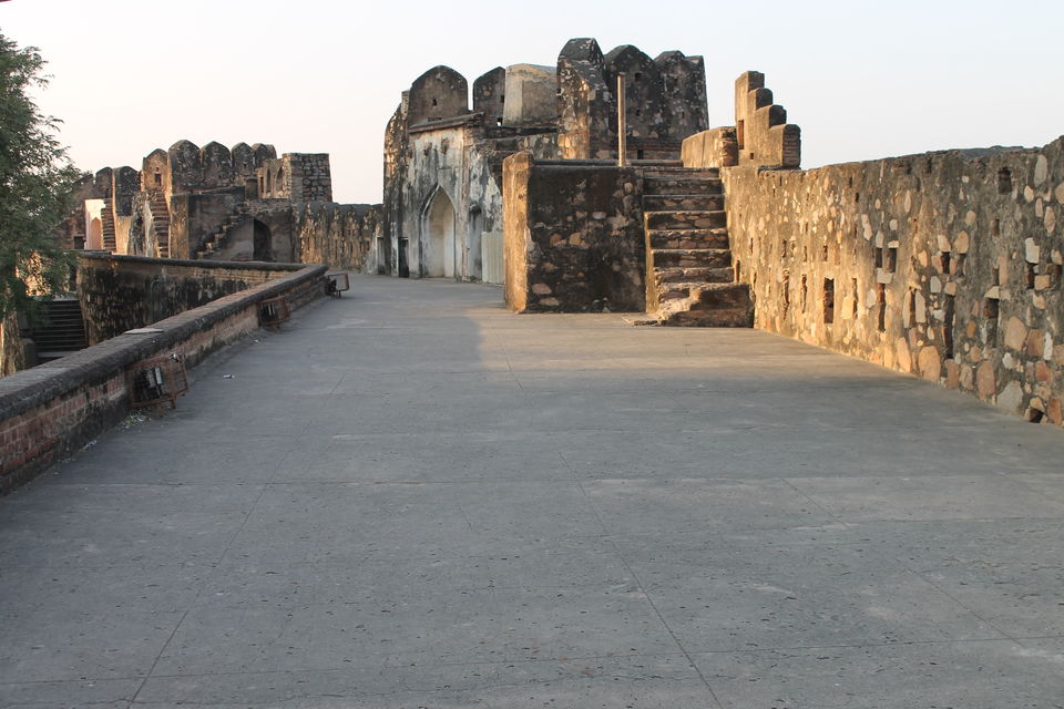 Photo of Jhansi Fort, Jhansi, Uttar Pradesh, India by karanp