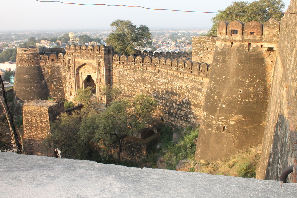 Photo of Jhansi Fort, Jhansi, Uttar Pradesh, India by karanp