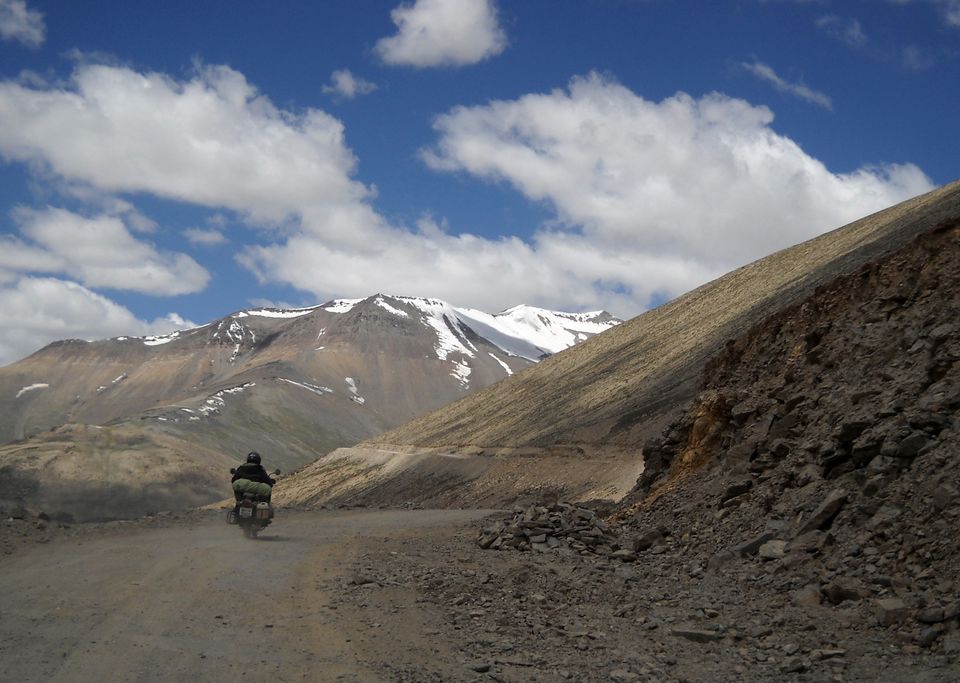 Khardung La Road Trip, Khardungla Highest Motorable Road in The World ...