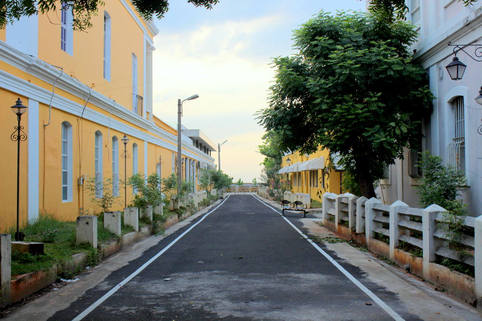 Photo of All About The Beautifully Colored Walls Of Pondicherry- A Photo Story! by Riyanka Roy