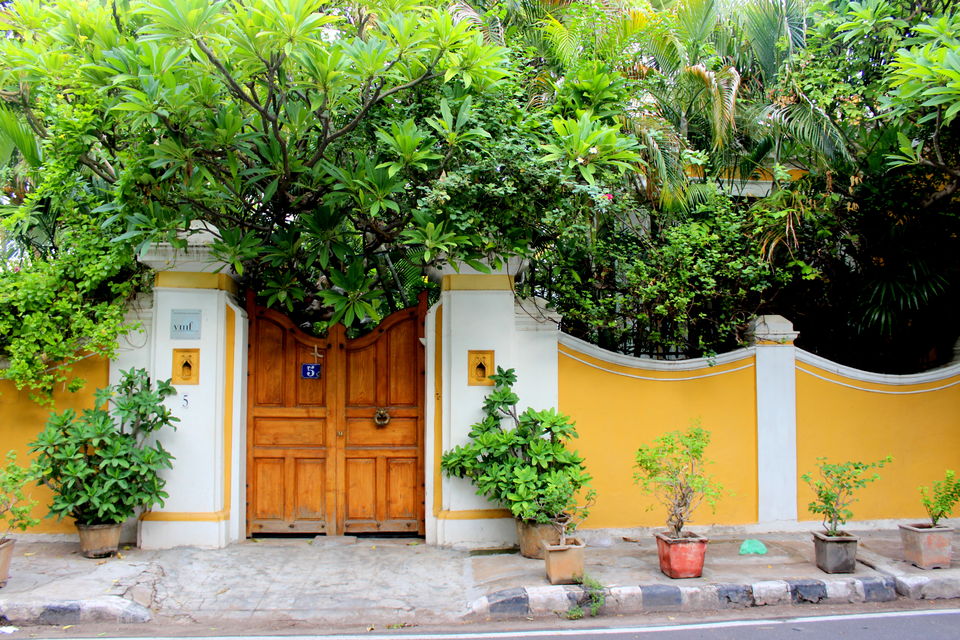 Photo of All About The Beautifully Colored Walls Of Pondicherry- A Photo Story! by Riyanka Roy