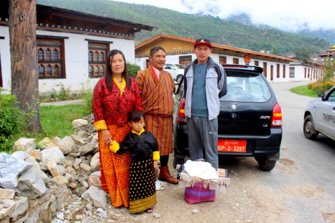 Photo of Why You Don't Have To Be Rich To Travel? 4/7 by Riyanka Roy