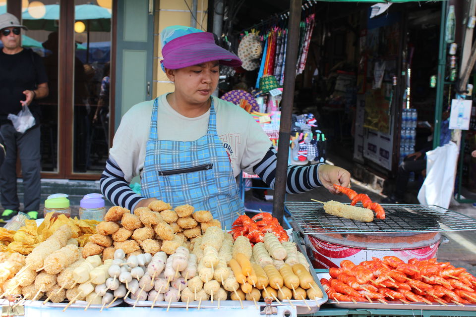 Photo of Exploring The Best Of Bangkok In Just A Day! ~ A Photo Blog 3/23 by Riyanka Roy