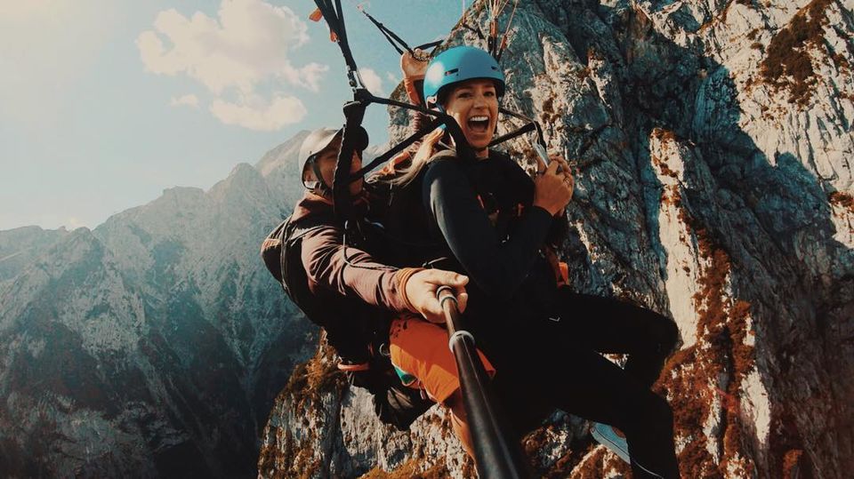 Photo of This Insta-Influencer Setting Travel Goals Has Some Worthy Advice For Female Solo Travelers! 3/3 by Riyanka Roy