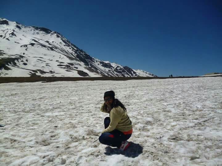 Photo of Girl GaNg ON !!! A trek to Sissu Valley in Himachal Pradesh by Vaidehi Kasat 