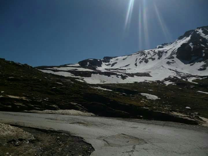 Photo of Girl GaNg ON !!! A trek to Sissu Valley in Himachal Pradesh by Vaidehi Kasat 