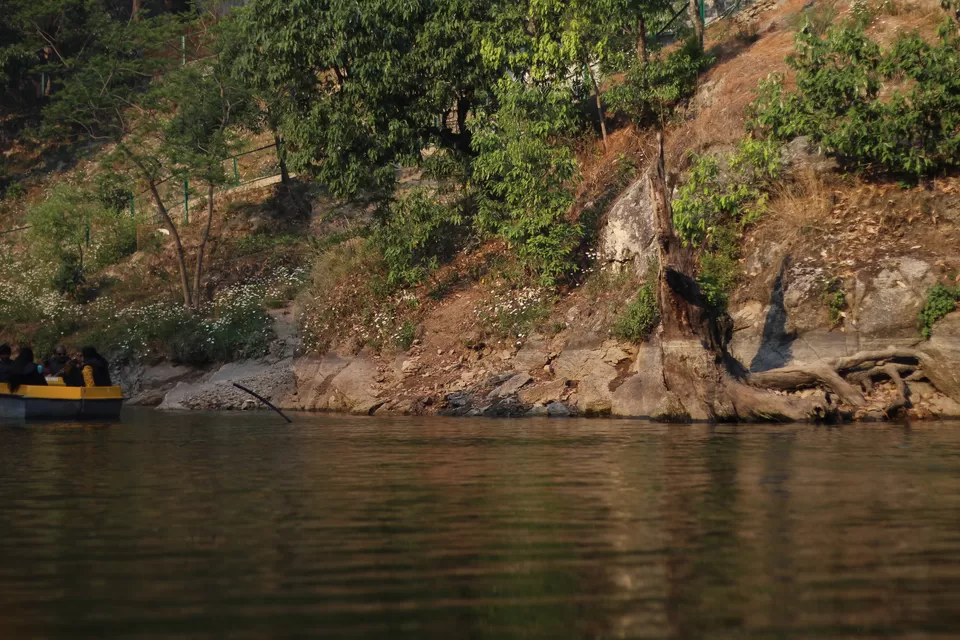 Photo of Bhulla Tal, Lansdowne, Uttarakhand, India by Shashank Kulshrestha