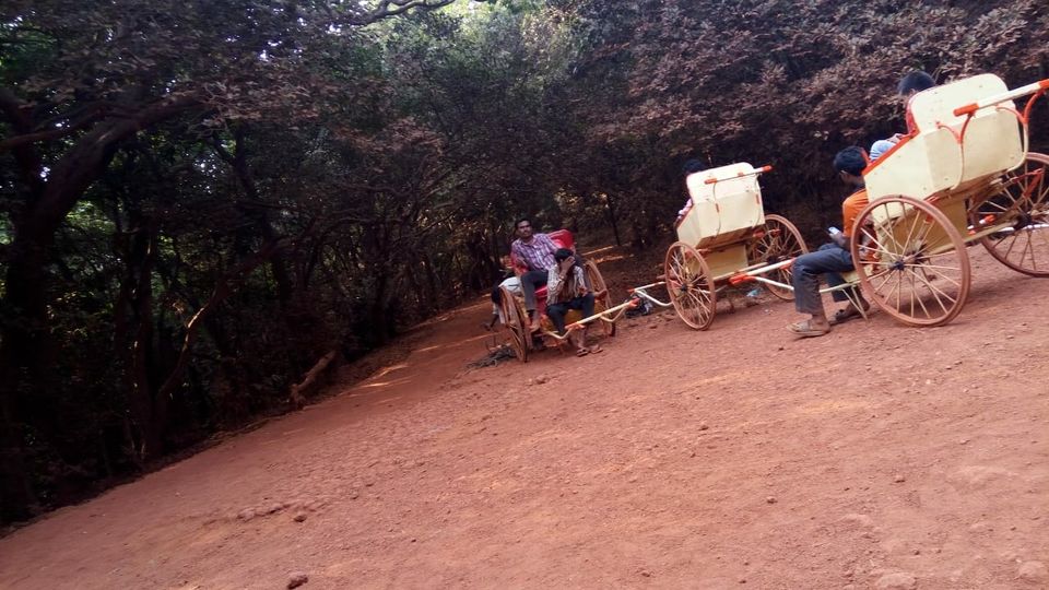 Photo of Matheran, Maharashtra, India by Dhivya Dilipkumar