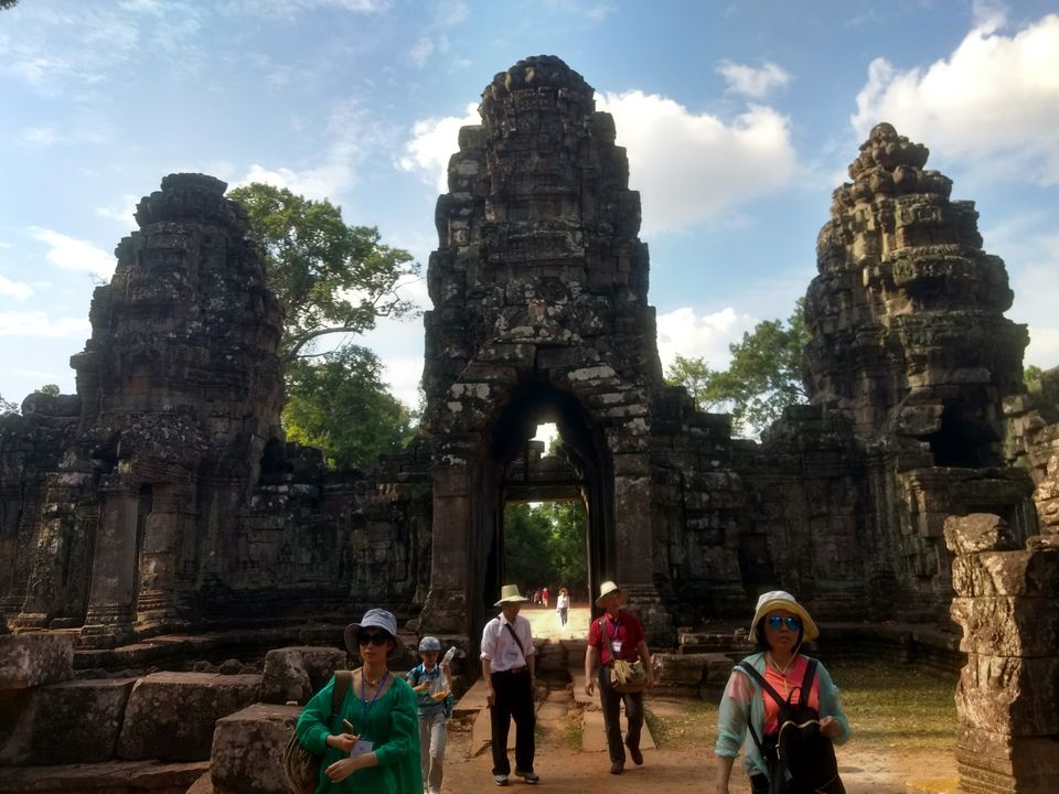 Photo of Angkor Wat, Krong Siem Reap, Siem Reap Province, Cambodia by Om_Not_at_Home
