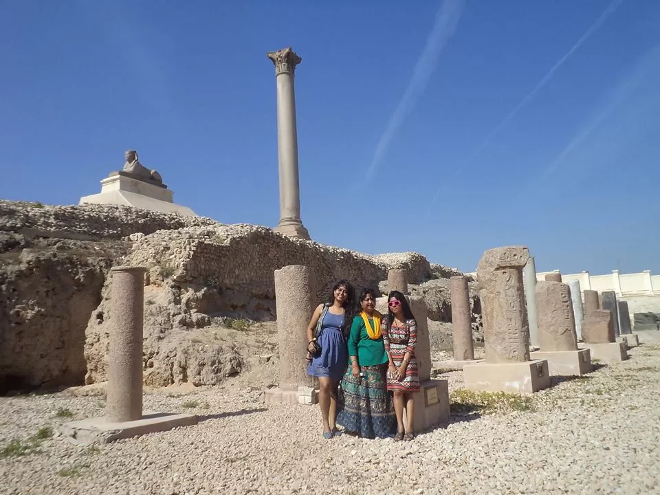 Photo of Pompey's Pillar, Alexandria Governorate, Egypt by Sudatta Bhattacharjee