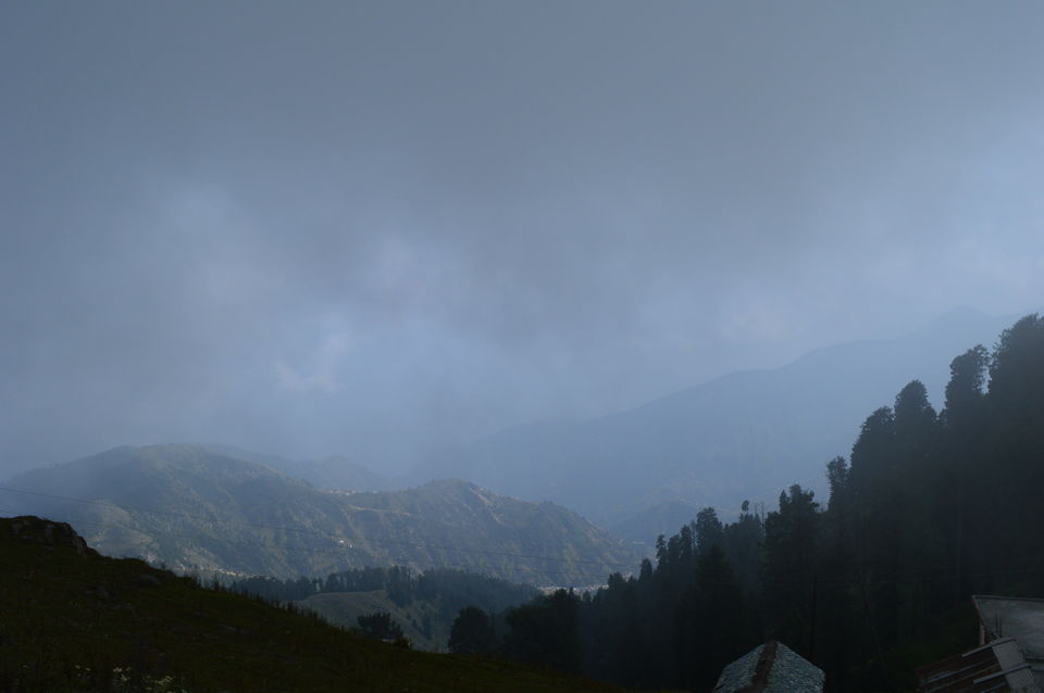 Photo of Dainkund Peak, Rakhed, Himachal Pradesh, India by Chetali Dh