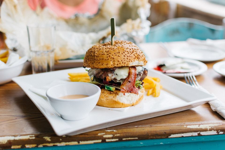Photo of A Guide to a Fantastic Time in the City of Joy: Best Pubs of Kolkata by Saumiabee