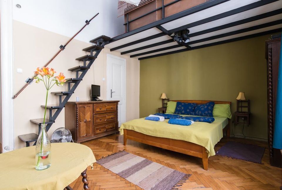 Photo of Home Made Hostel, Budapest, Teréz körút, Hungary by Saumiabee
