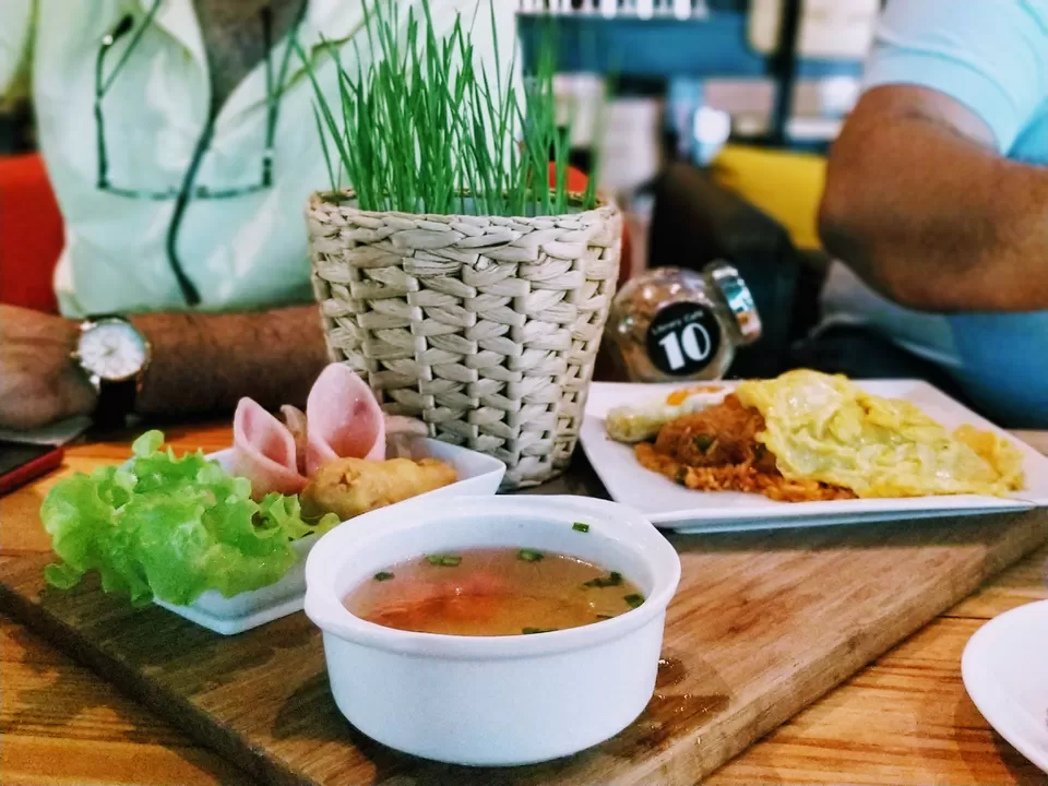 Photo of Library Café Maenamkwai Road Ban Tai Kanchanaburi Thailand by Saumiabee