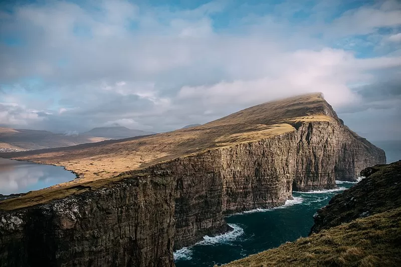Photo of Sørvágsvatn, Faroe Islands by Saumiabee