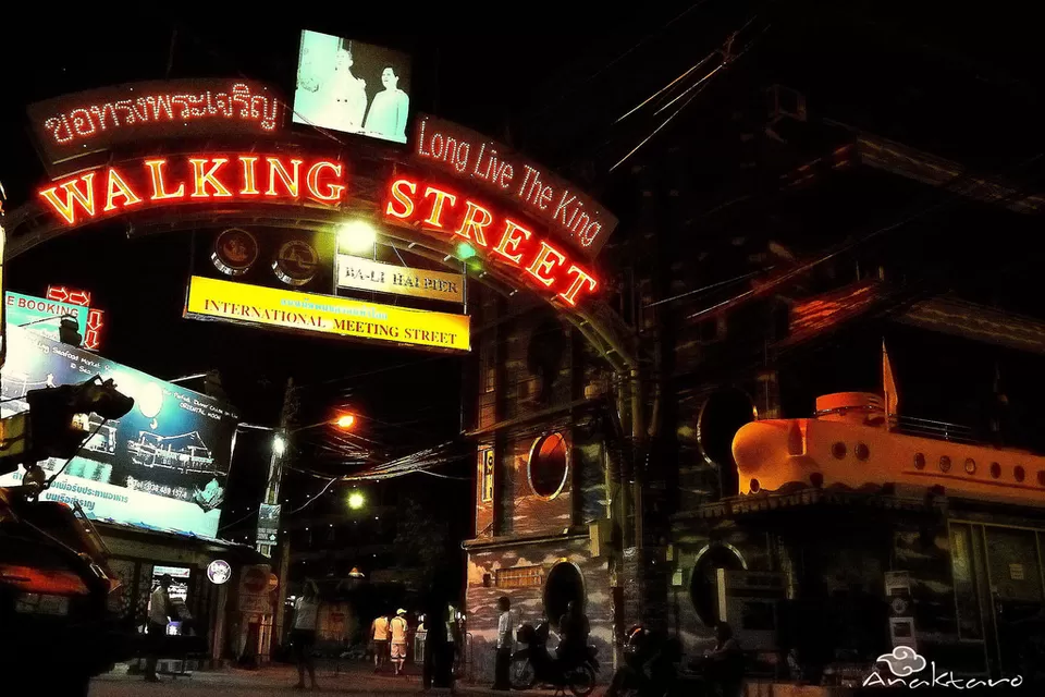 Photo of Walking Street, Pattaya City, Bang Lamung District, Chon Buri, Thailand by Saumiabee
