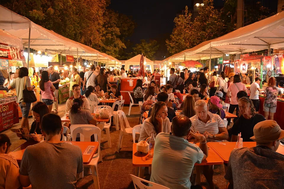 Photo of Chiang Mai Night Market, Rachadamnoen Rd, Si Phum, Mueang Chiang Mai District, Chiang Mai, Thailand by Saumiabee