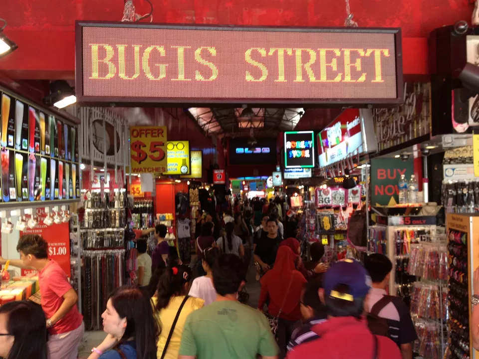 Photo of Bugis Street, Singapore by Saumiabee