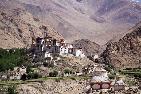 Photo of Explore The Unseen Beauty of Leh On this Off-beat Likir to Tingmosgang Trek 1/3 by Saumiabee