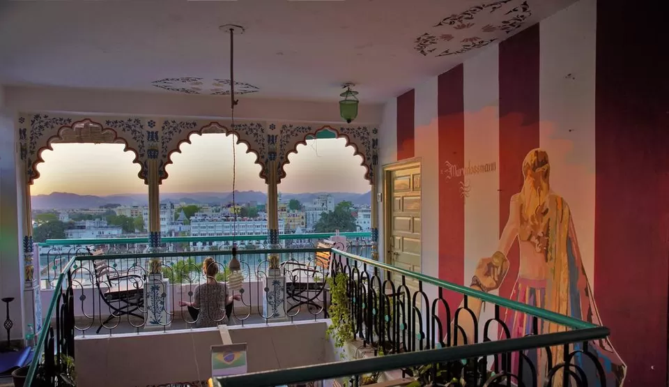 Photo of Bunkyard Hostel, Lal Ghat Road, Silawatwari, Udaipur, Rajasthan, India by Saumiabee