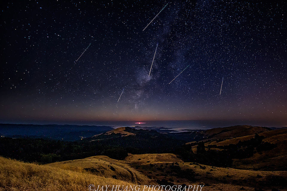 Photo of Delhiites, You Can Witness A Meteor Shower This December Without Going Too Far Away From The City! 2/2 by Saumiabee