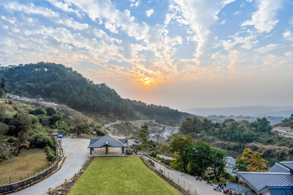 Photo of Indulge Your Senses At The Luxurious Getaway In The Lap of The Himalayas by Saumiabee