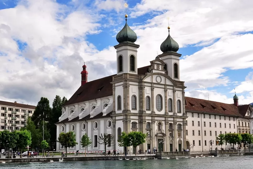 Photo of Reuss by Shreya Gupta