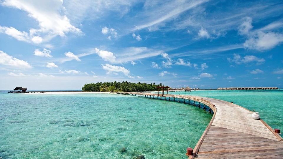 Photo of Four Seasons Resort Maldives at Landaa Giraavaru, Baa Atoll, North Province, Maldives by Shreya Gupta