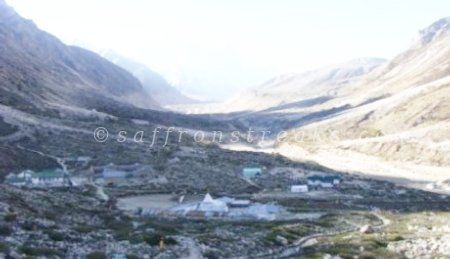 Photo of Bhojwasa Way, Taknaur Renge, Uttarakhand, India by Sukanya Ghosh
