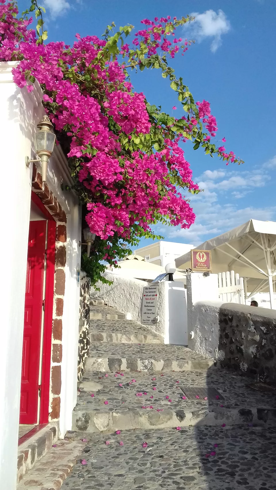 Photo of Oia, Thira, Greece by Pranav Harish