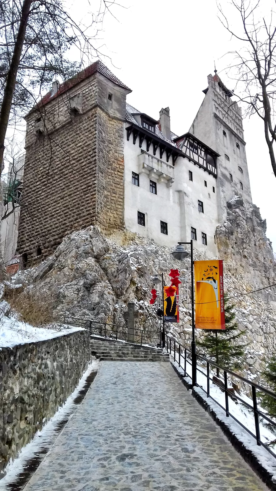 Photo of Bran Castle, Strada General Traian Moșoiu, Bran, Romania by Pranav Harish