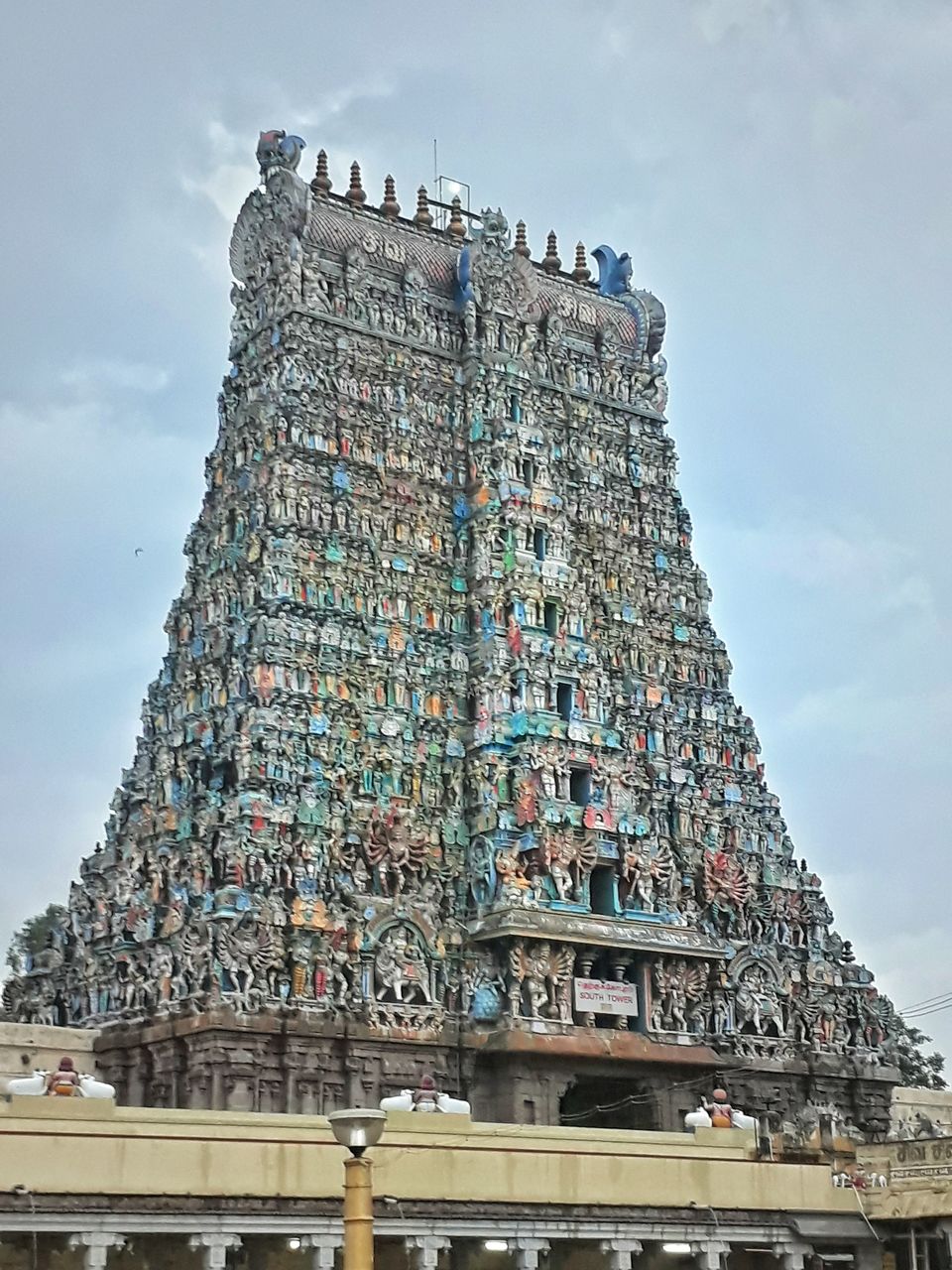 Photo of Madurai Meenakshi Amman Temple Car Park, Madurai Main, Madurai, Tamil Nadu, India by Pranav Harish