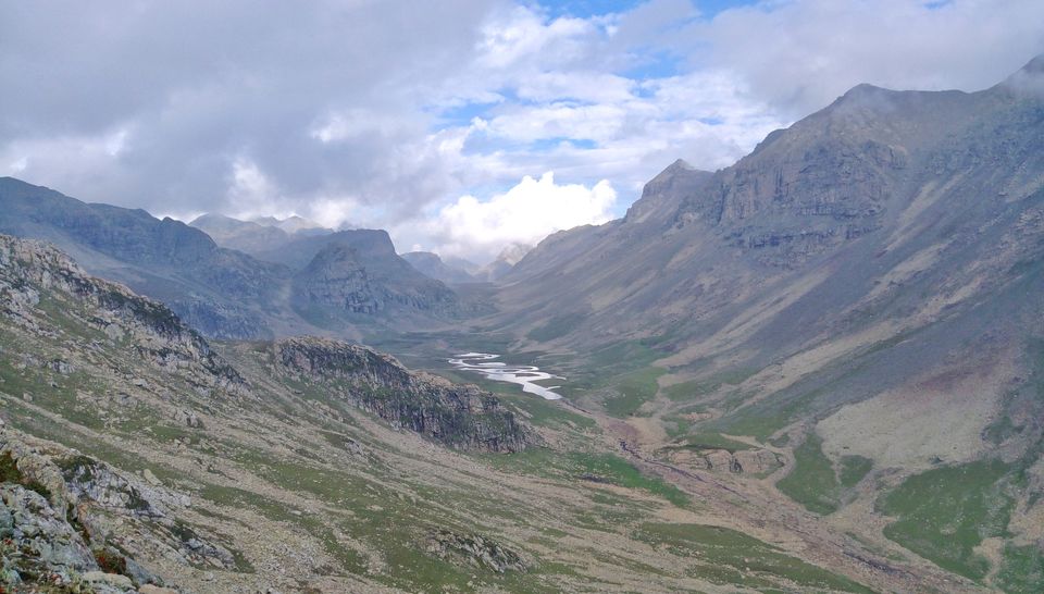 Photo of Kashmir: The Land of Greener Grass and Bluer Lakes #kashmirinphotos by Pranav Harish