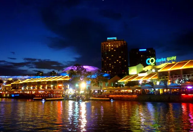 Photo of Clarke Quay Singapore by Saurabh Dutta