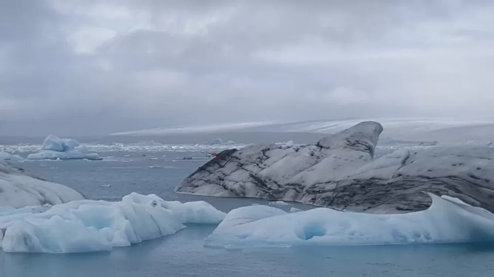 Photo of Jökulsárlón, Iceland by TheVeggieWanderers