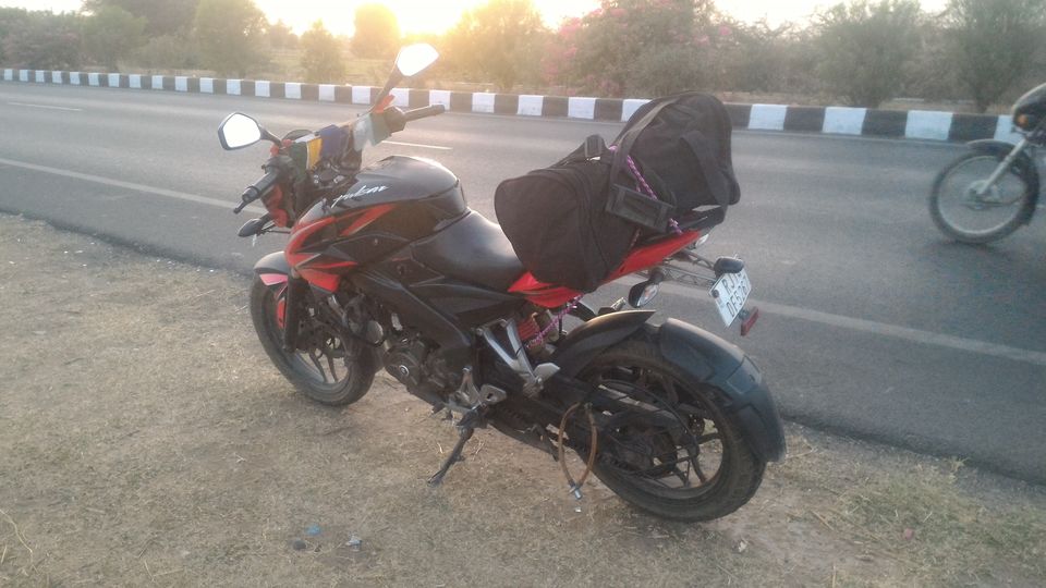 Photo of Solo Grad Trip of a Motorcyclist (What good is dream if you don't chase after it) 1/1 by Harsh Sharma