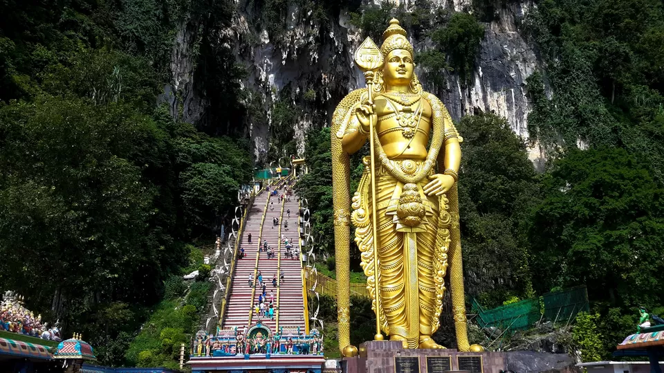 Photo of My top 10 places to see in Malaysia by Mariya Nalawala