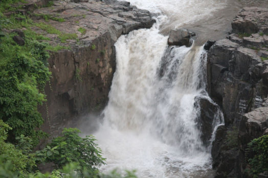 Photo of A Day Trip to Zarwani Waterfall, Rajpipla, Gujarat. 1/2 by Pinal Mehta