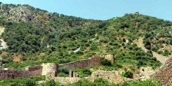 Photo of Bhangarh Fort: From Sinister to Soothing! (Sariska Trip - Day 2) by Pooja Samtani