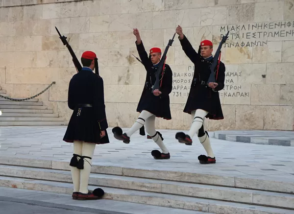 Photo of Greek Parliament, Athens, Kentrikos Tomeas Athinon, Greece by Julie