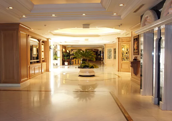 Photo of Royal Olympic Hotel, Athanasiou Diakou, Athens, Kentrikos Tomeas Athinon, Greece by Julie