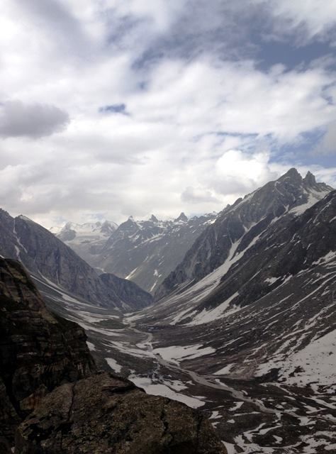 Photo of Why a moderate-level trek in the monsoons promises you a once-in-a-lifetime view of the Himalayas 12/19 by Shashi Priya