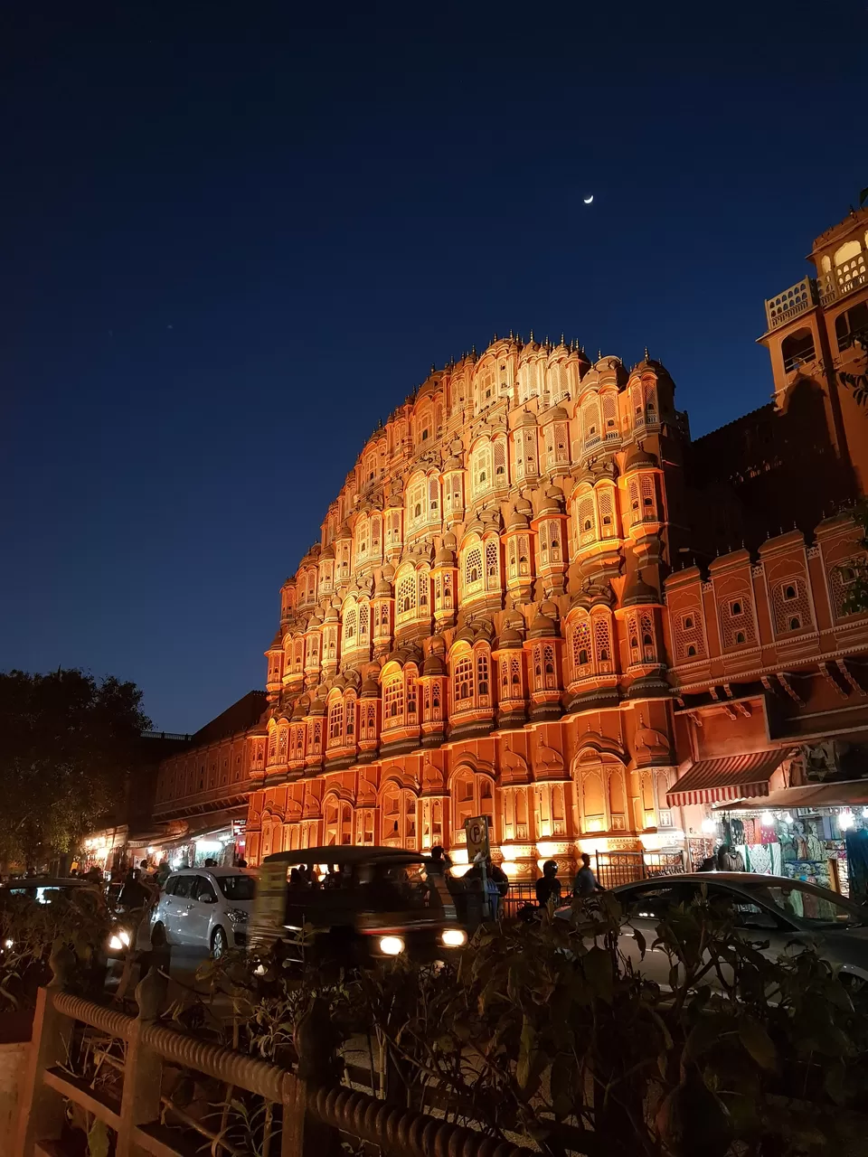 Photo of Hawa Mahal, Hawa Mahal Road, Badi Choupad, J.D.A. Market, Pink City, Jaipur, Rajasthan, India by Himanshi Mundeja