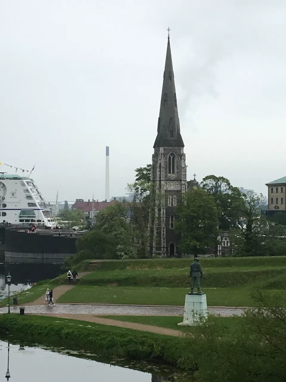 Photo of Amalienborg, Amalienborg Slotsplads, København K, Denmark by Himanshi Mundeja