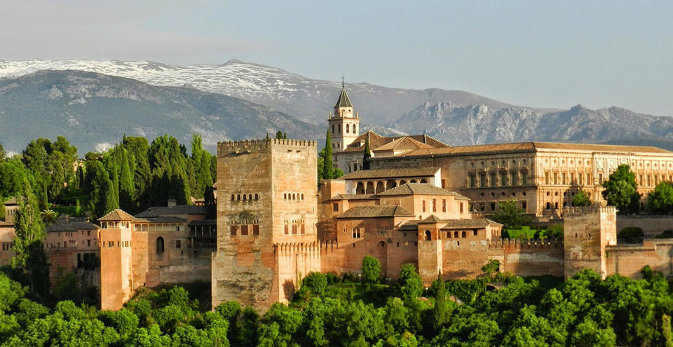 Photo of Granada, Spagna by CLARA on the road