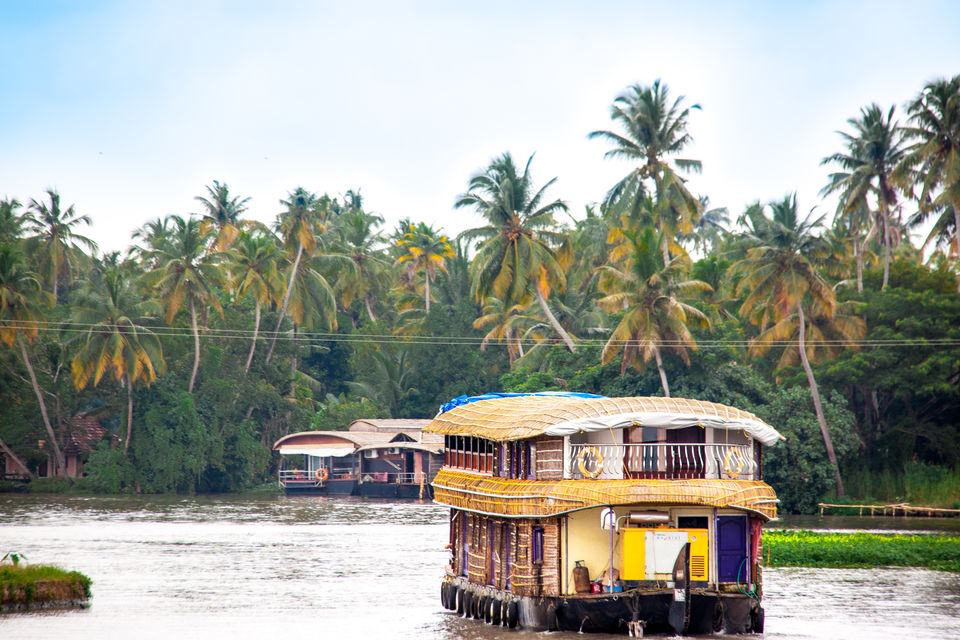 Photo of How To Have A Memorable Holiday In The Backwaters Of Kerala, The God's Own Country by Sending Postcards Home